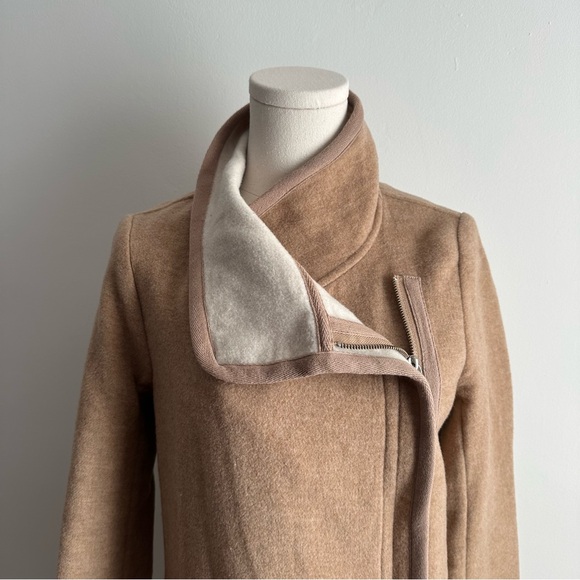 Aritzia Babaton Atelier Cormac Coat 96% Wool Tan Colour Size Extra Small - Picture 5 of 16